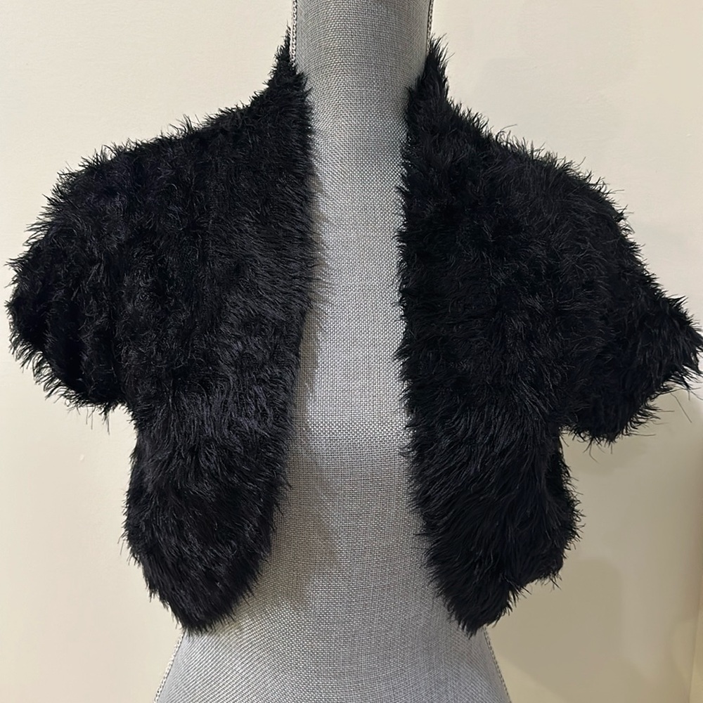 Nwot. Chetta cardigan/shawl